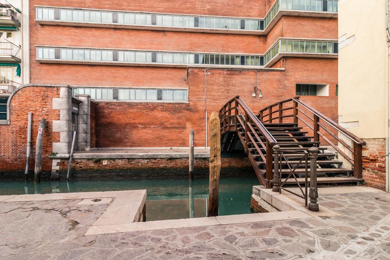 Mazzoni 10 * Venise